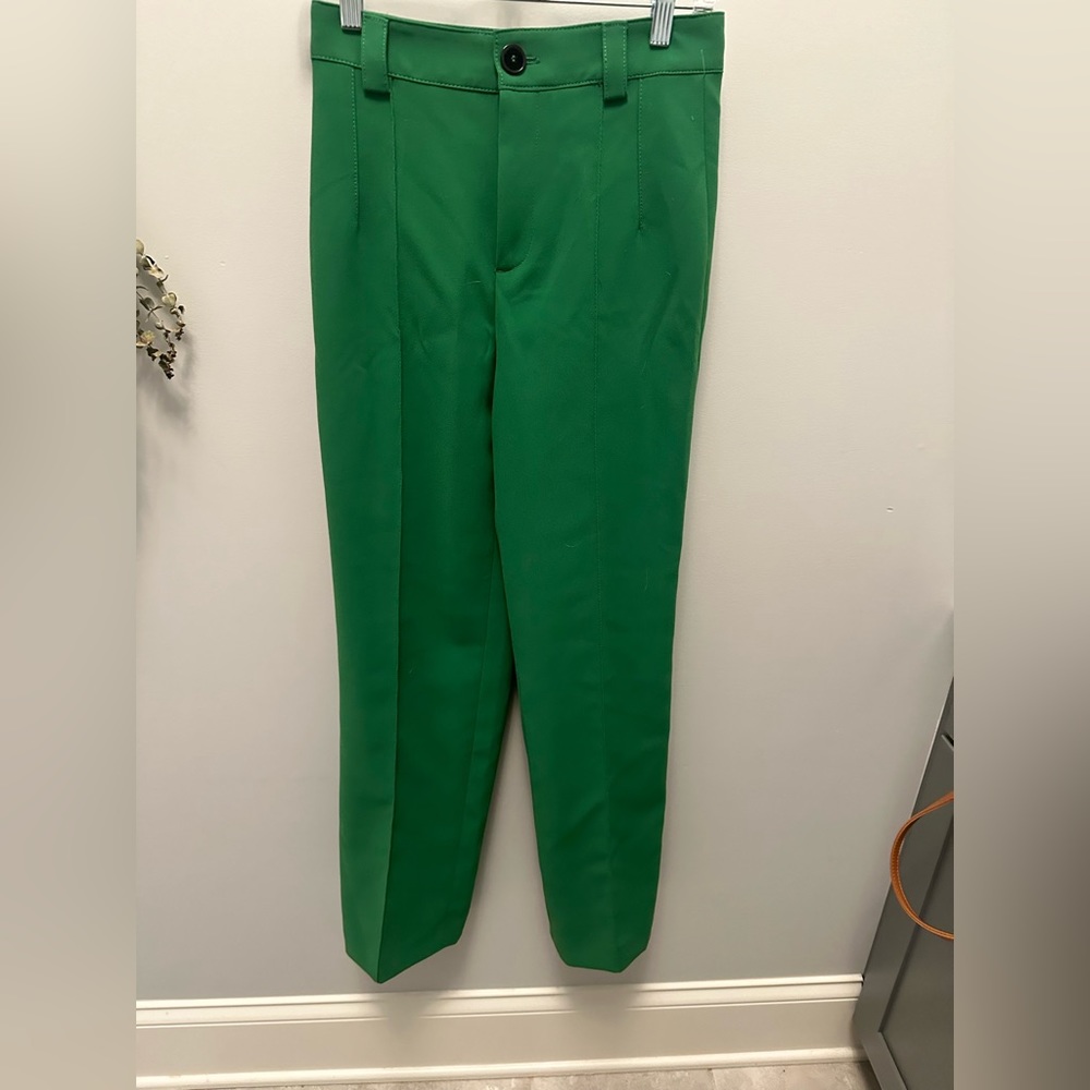 Zara Green Trousers. NWOT. Size XS